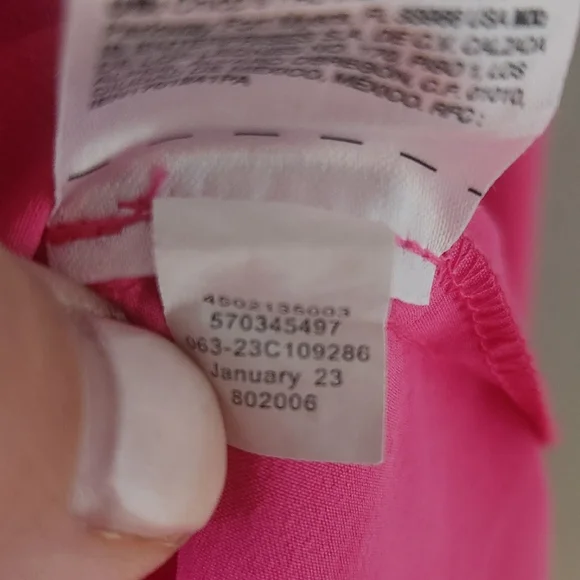 Chico's Dress Size 3 Pink Embroidered Flutter Sleeve Knee Length Sheath - Picture 10 of 10